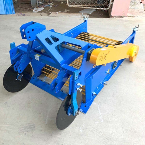 告別彎腰刨薯，收獲機(jī)輕松收土豆