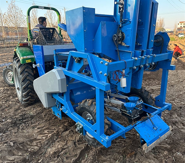 點播式土豆種植機