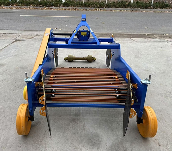 4UX-110馬鈴薯收獲機(jī)