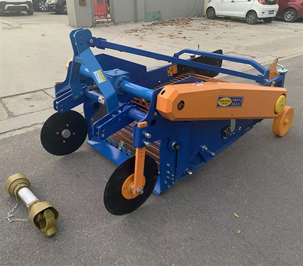 4UD-110馬鈴薯收獲機(jī)